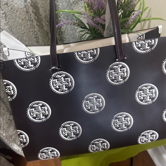 Tory Burch T Monogram Contrast Leather Tote - Picture 6 of 17